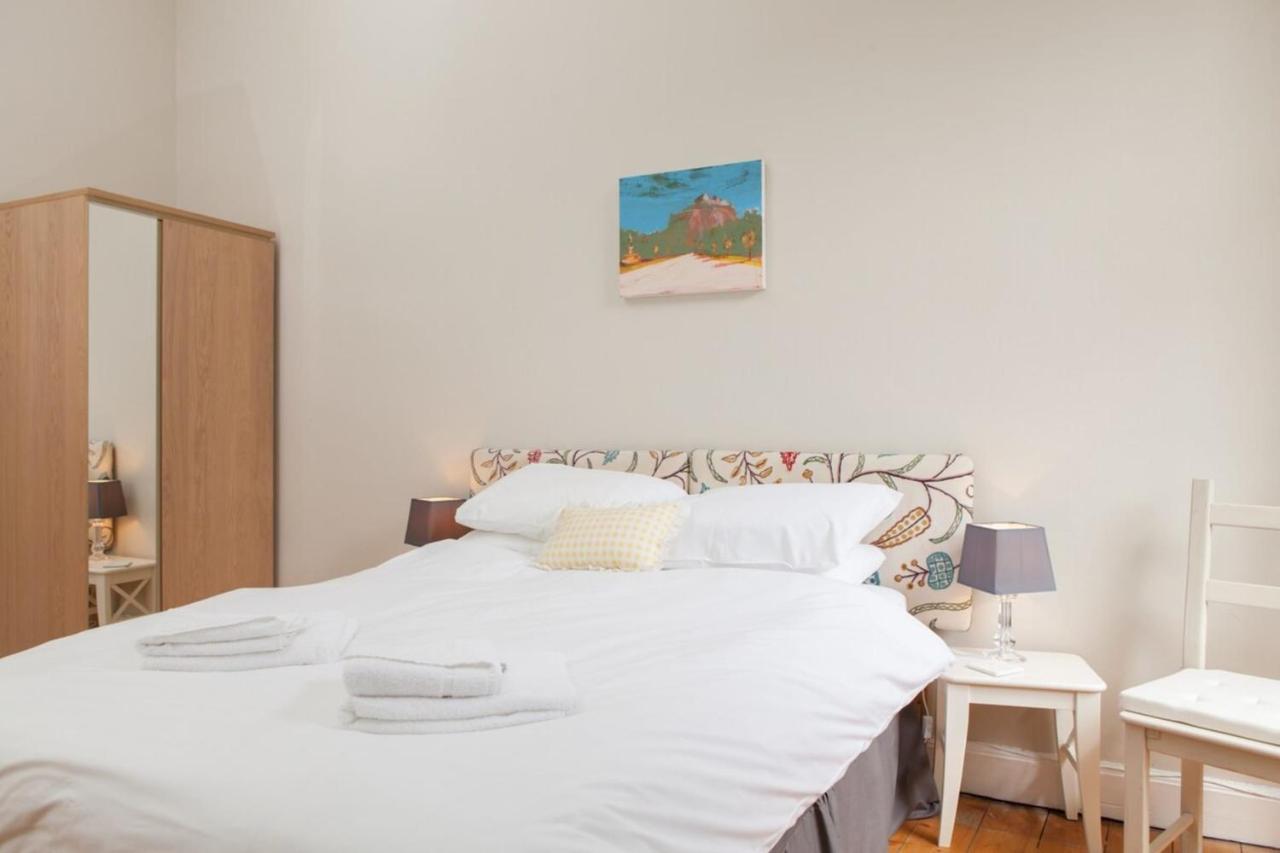 Amazing 4 Bedroom Apartment Just Off The Meadows Edinburgh Buitenkant foto