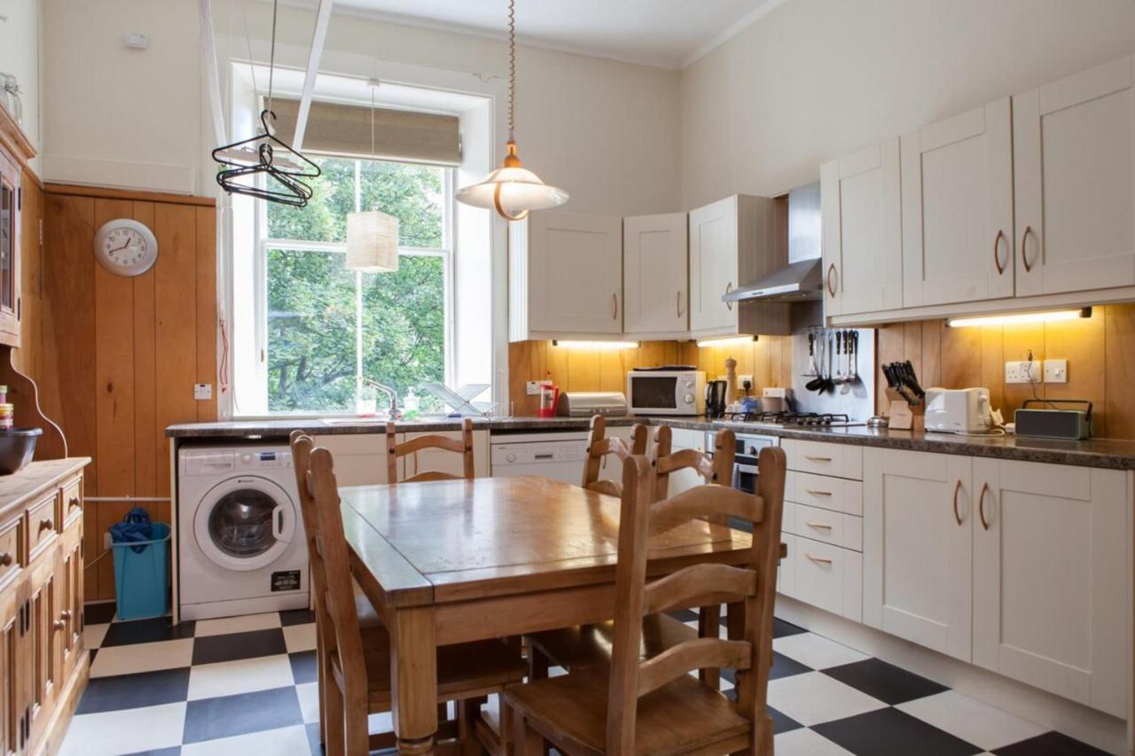 Amazing 4 Bedroom Apartment Just Off The Meadows Edinburgh Buitenkant foto