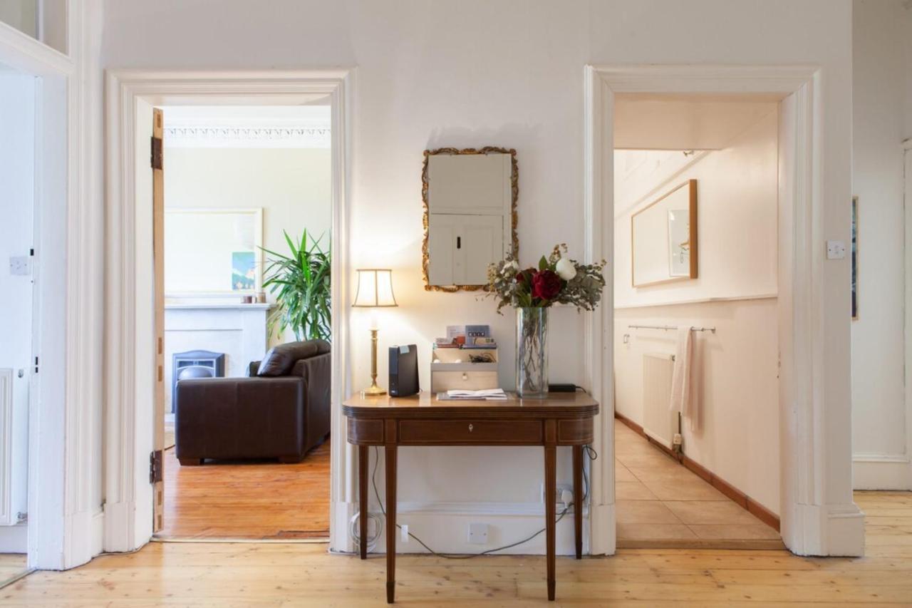 Amazing 4 Bedroom Apartment Just Off The Meadows Edinburgh Buitenkant foto